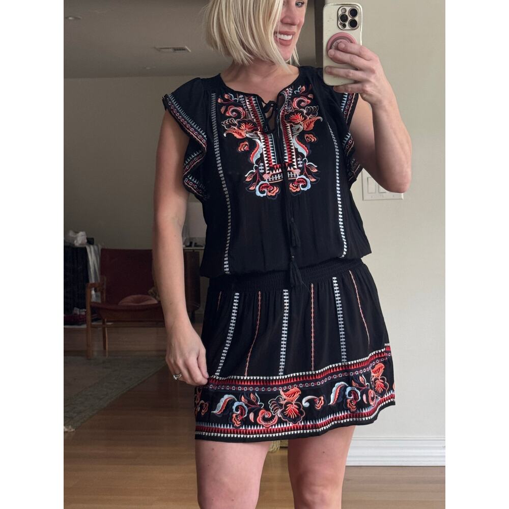 Parker Size Small Black Embroidered Short Peasant Dress.  Floral Beauty!